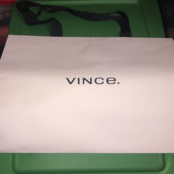 Vince’s Marilyn Monroe Halter Dress in Summer White with Ruffle flare Bust pads! - Picture 14 of 17